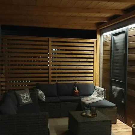Mobile Homes Karlo & Dino - Two Bedroom Mobile With Terrace Tatil Evi Pula