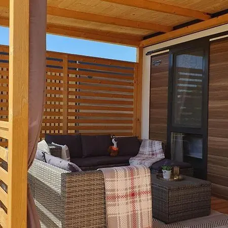 Mobile Homes Karlo & Dino - Two Bedroom Mobile With Terrace Tatil Evi Pula