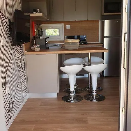 Mobile Homes Karlo & Dino - Two Bedroom Mobile With Terrace Tatil Evi Pula
