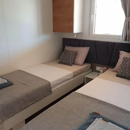 Mobile Homes Karlo & Dino - Two Bedroom Mobile With Terrace Tatil Evi *